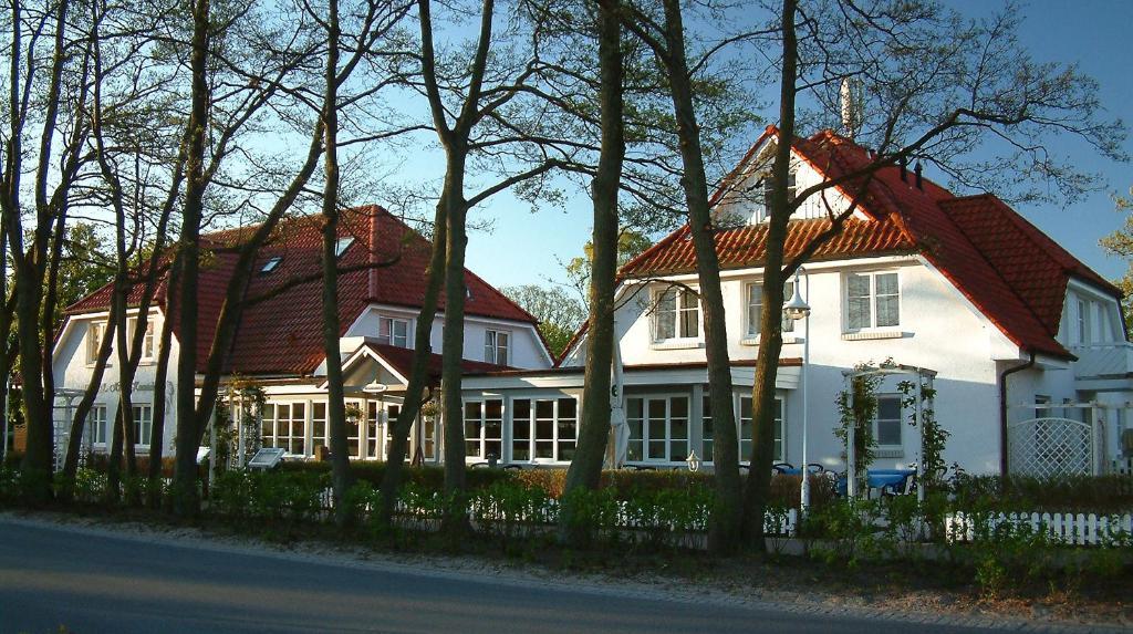 Hotel Haus Kranich Преров Екстер'єр фото