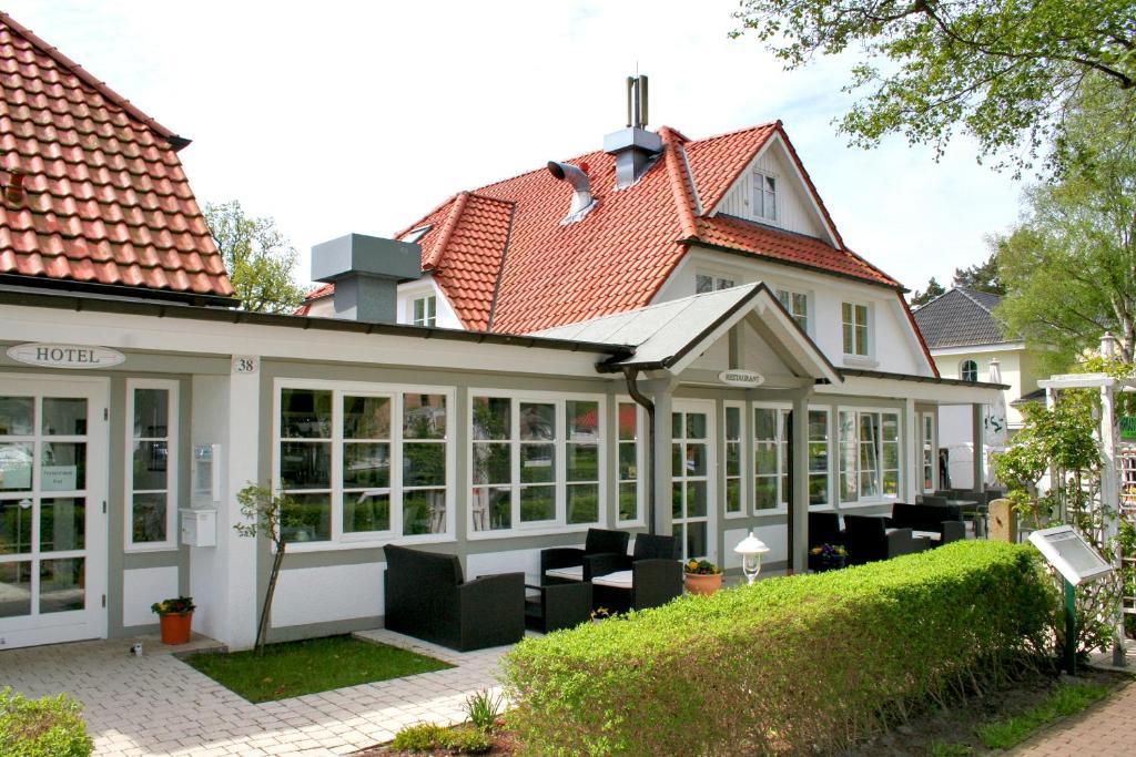 Hotel Haus Kranich Преров Екстер'єр фото